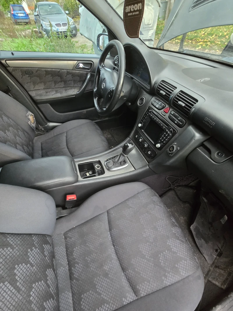 Mercedes-Benz C 200 C200cdi 2.2, снимка 10 - Автомобили и джипове - 52368896