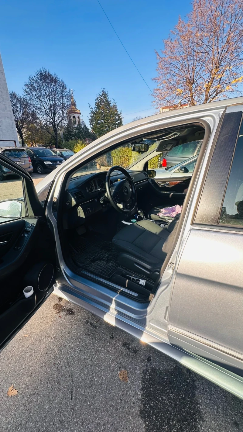 Mercedes-Benz B 200 2.0, снимка 9 - Автомобили и джипове - 52471530