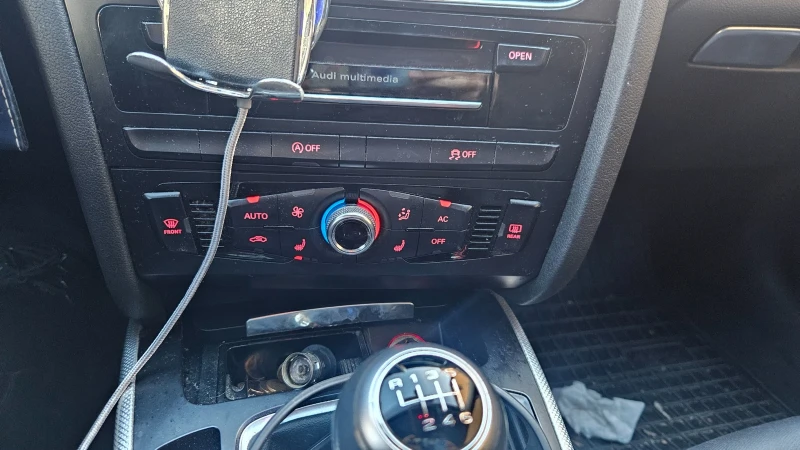 Audi A4, снимка 9 - Автомобили и джипове - 53282418