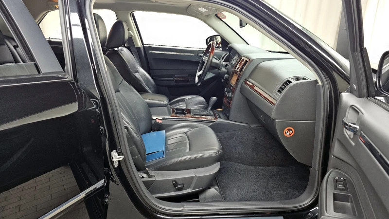 Chrysler 300c 3.0Diesel autogeorge.com, снимка 11 - Автомобили и джипове - 53322252