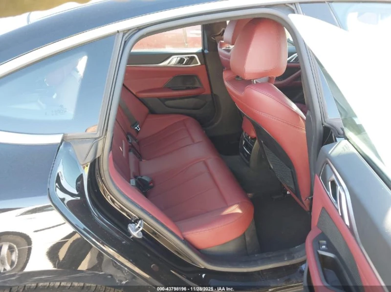 BMW i4 Gran Coupe Edrive35, снимка 8 - Автомобили и джипове - 53395265