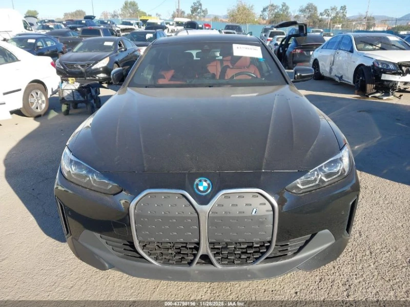 BMW i4 Gran Coupe Edrive35, снимка 12 - Автомобили и джипове - 53395265