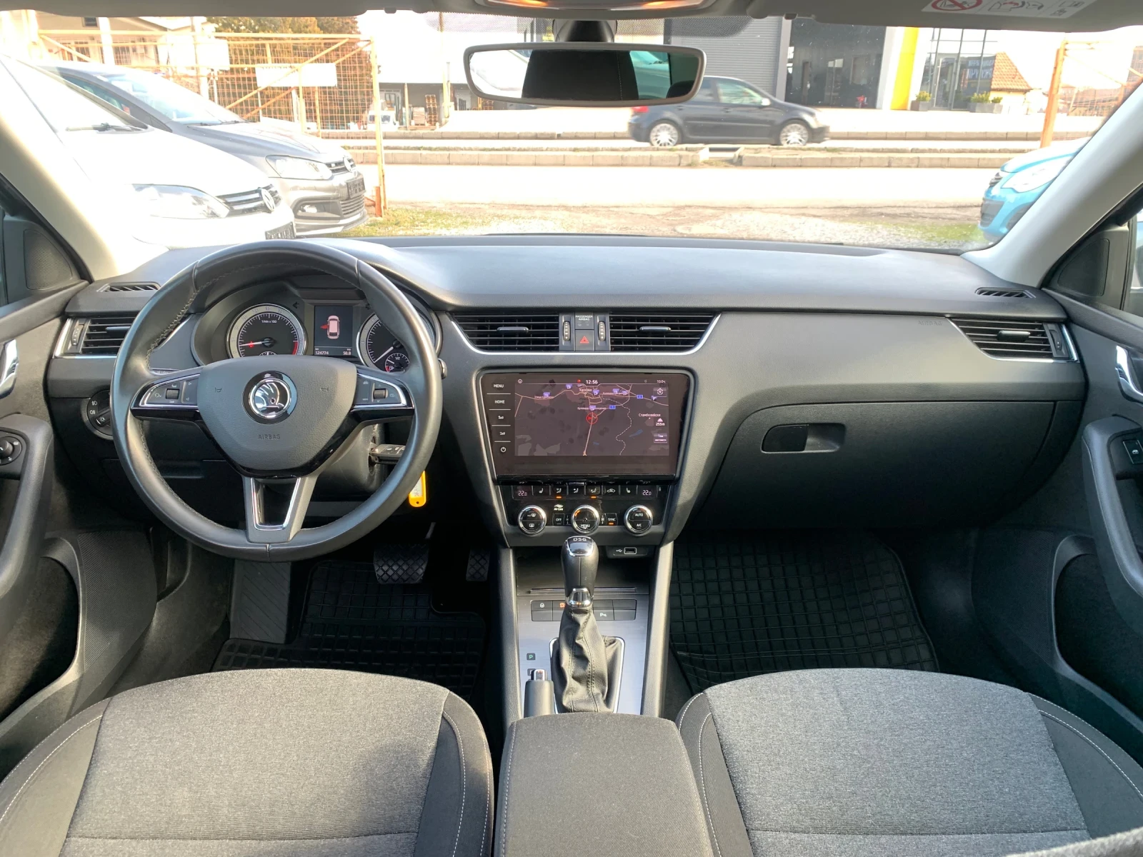 Skoda Octavia 2.0TDI SOLEIL - изображение 7
