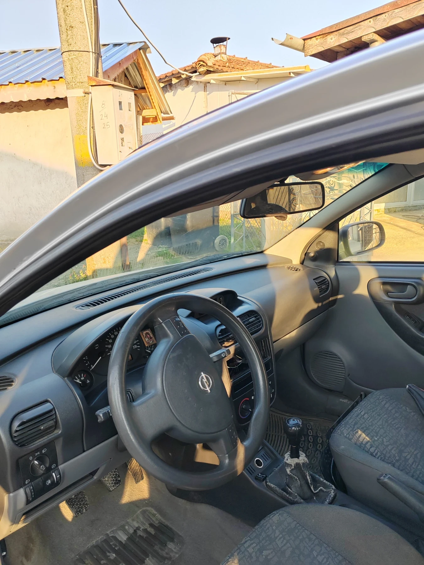 Opel Corsa  - изображение 6
