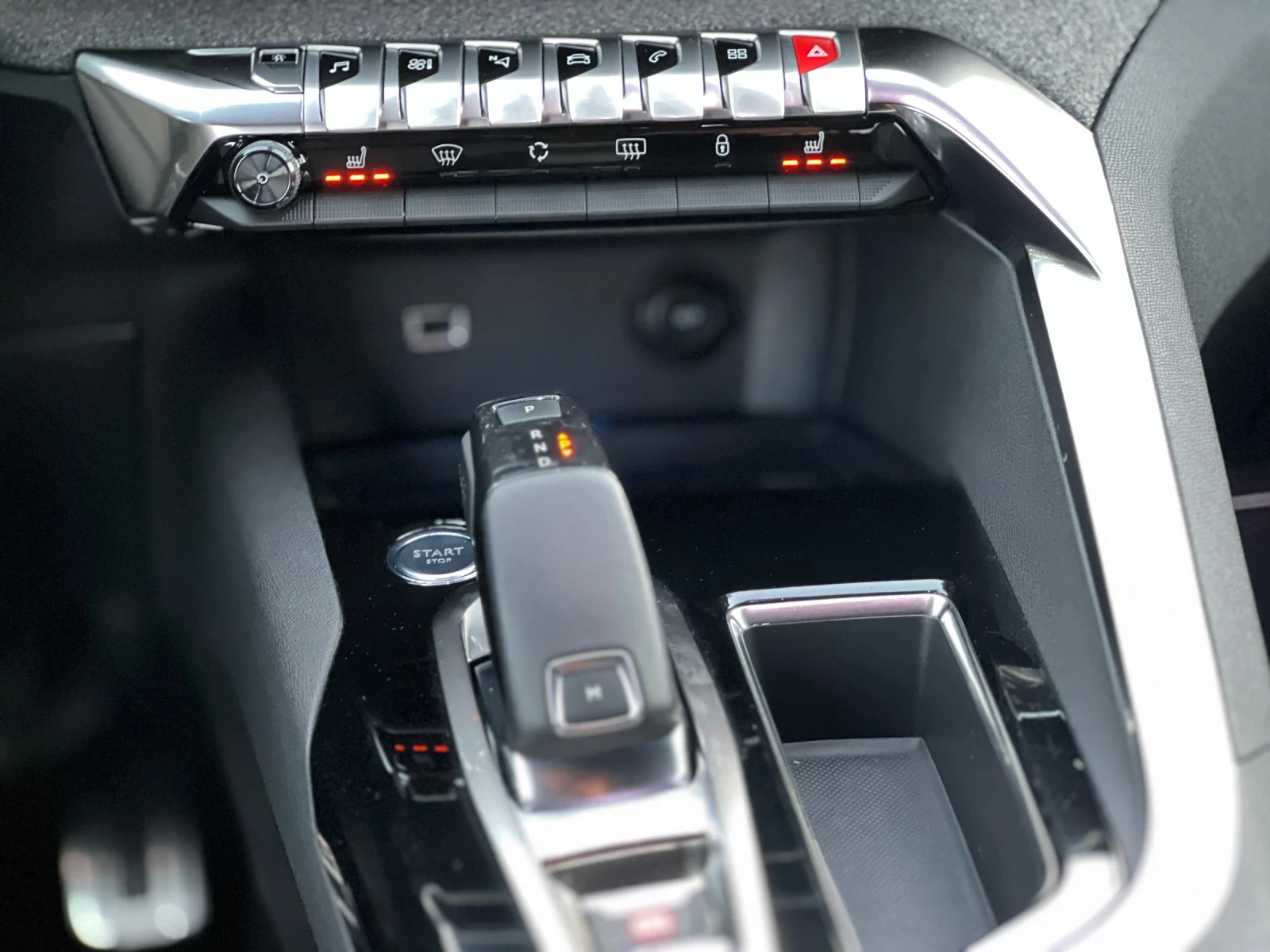 Peugeot 3008 1.6i* STT* 165к.с. GT line* 360* МАСАЖ* SWISS - изображение 10