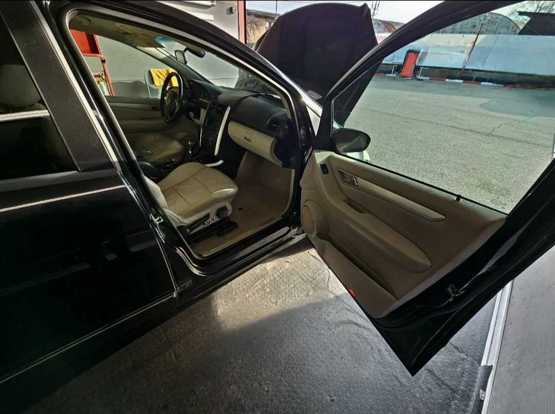 Mercedes-Benz A 200, снимка 10 - Автомобили и джипове - 53726072