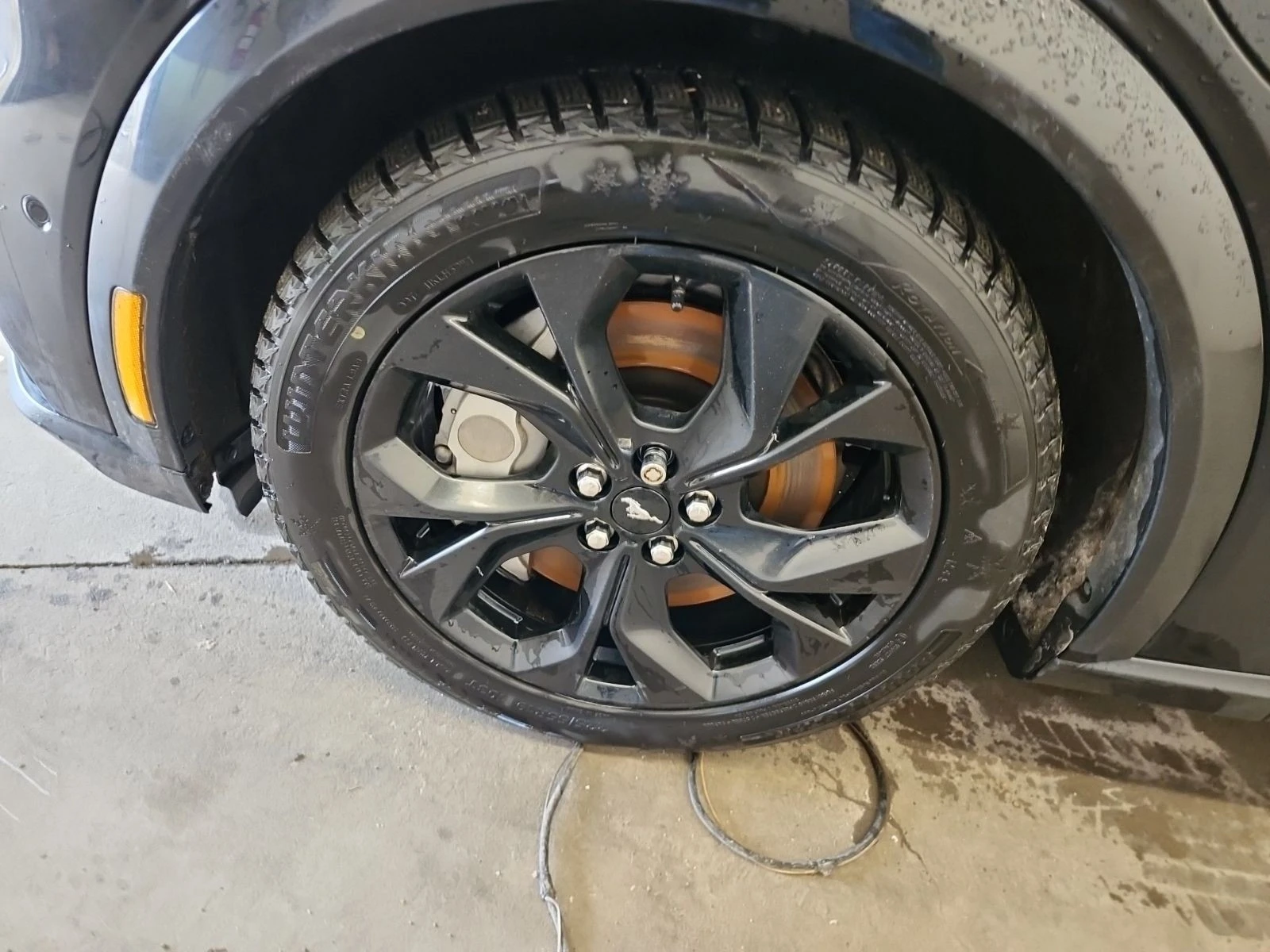 Ford Mustang Mach-E PREMIUM С РЕГИСТРАЦИЯ & АВТО КРЕДИТ , снимка 13 - Автомобили и джипове - 53877610