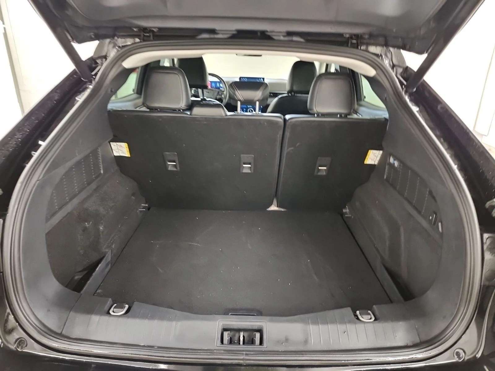 Ford Mustang Mach-E PREMIUM С РЕГИСТРАЦИЯ & АВТО КРЕДИТ , снимка 11 - Автомобили и джипове - 53877610