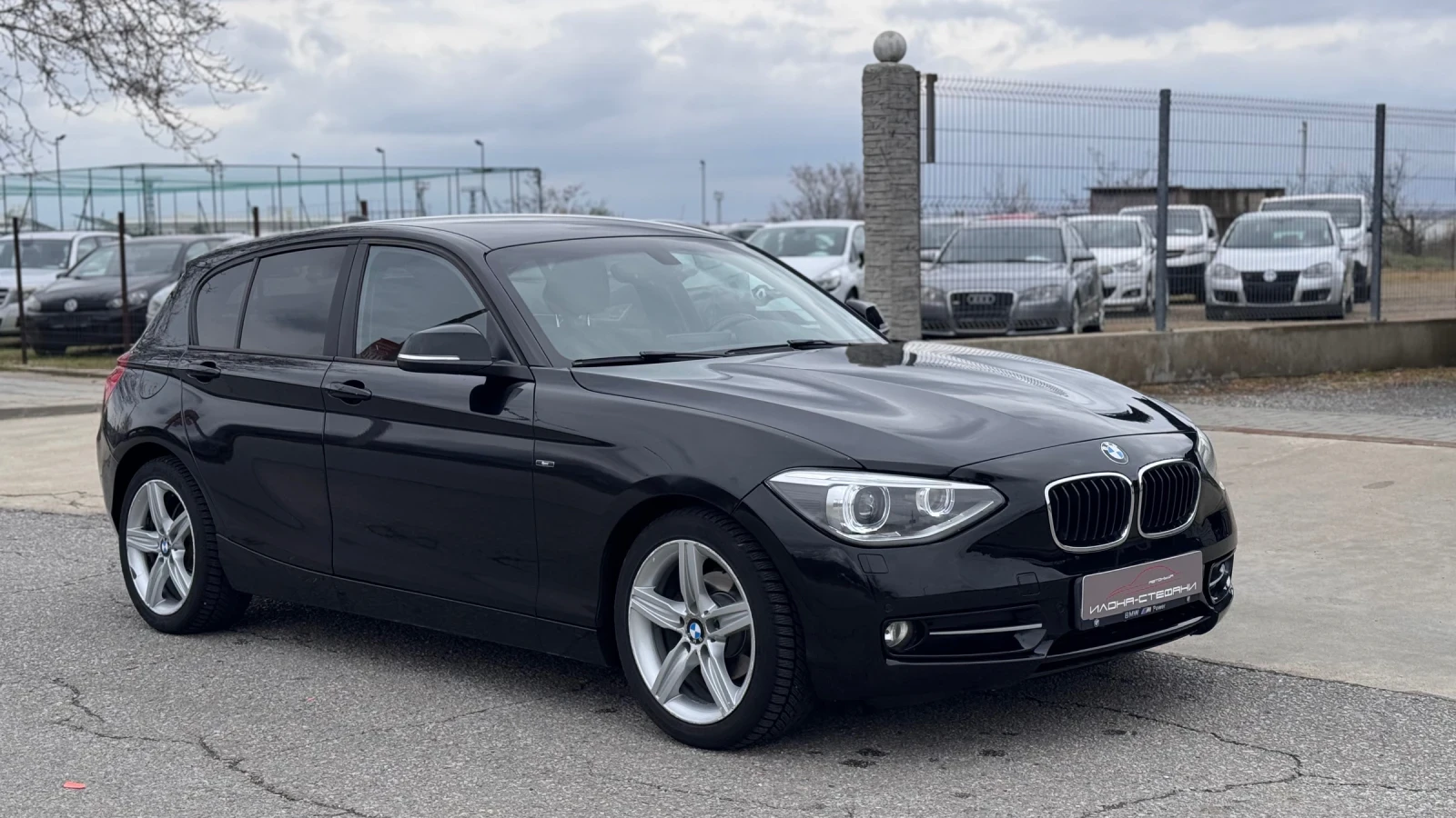 BMW 116 d Sport * 8ZF* Кожа* НАВИ* , снимка 7 - Автомобили и джипове - 54030245