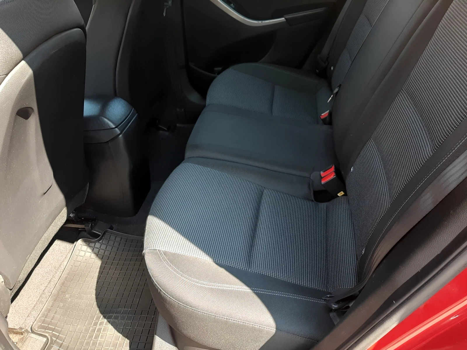 Hyundai I30 1.6 crdi evro 6 | Mobile.bg � ����������� 11