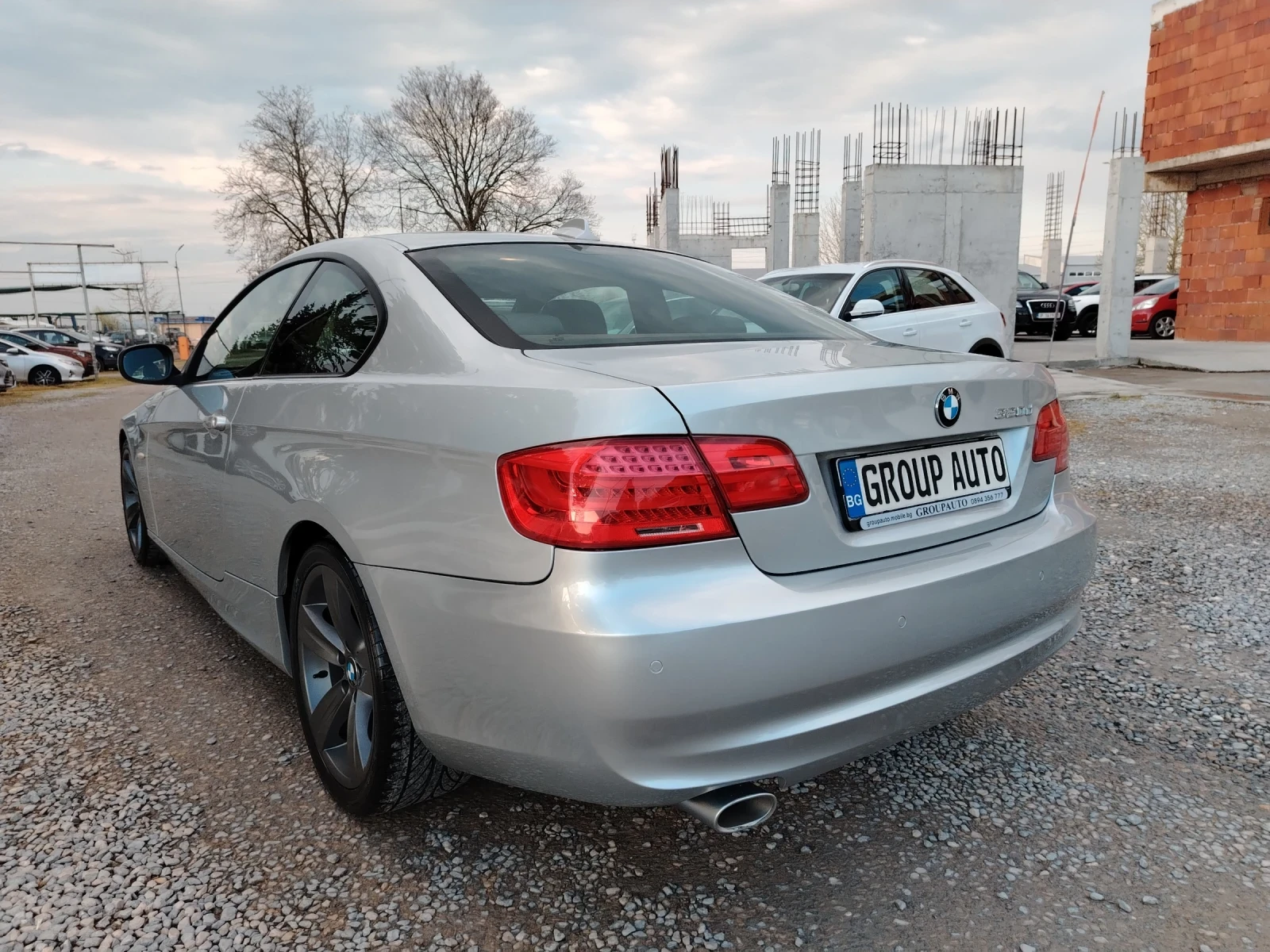 BMW 320 2.0d-184к.с/M-PAKET/КОЖА/ПАРКТРОНИК!!! , снимка 5 - Автомобили и джипове - 54283743