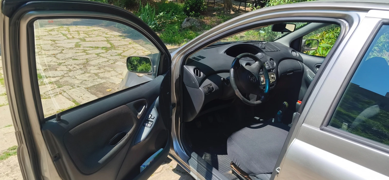 Toyota Yaris, снимка 10 - Автомобили и джипове - 54804303