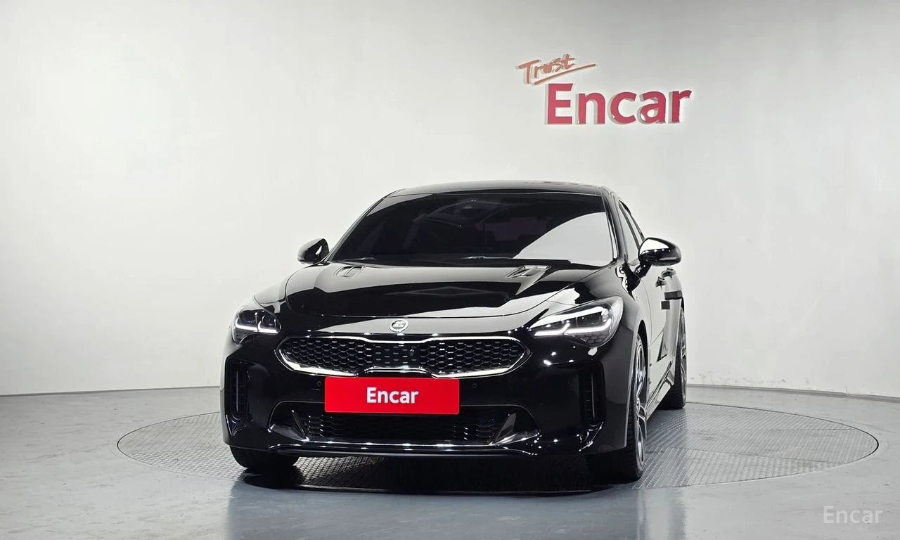 Kia Stinger 3.3* TURBO* GT* ПОДГРЕВ* ОБДУХВАНЕ* ХЕДЪП* LANE* A, снимка 3 - Автомобили и джипове - 55044695