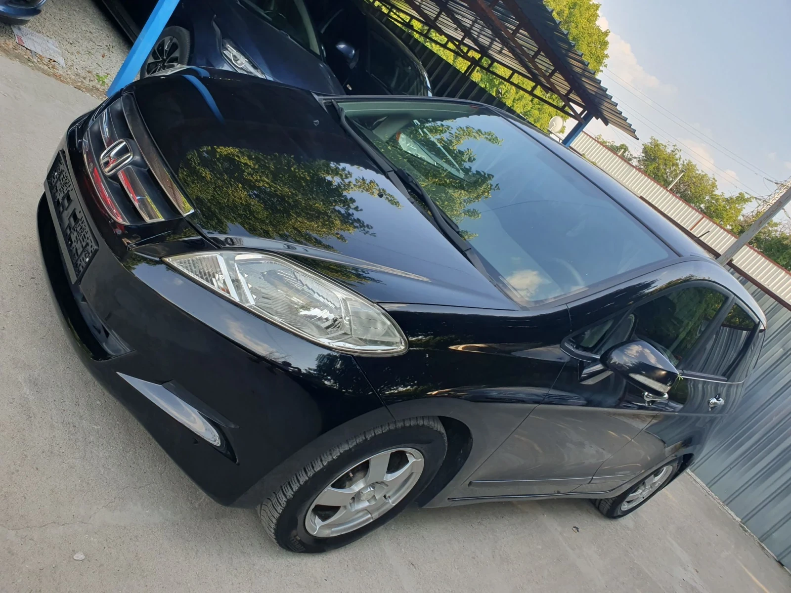 Honda Fr-v 1.7 КLIIMA 125 ks...NOVA 