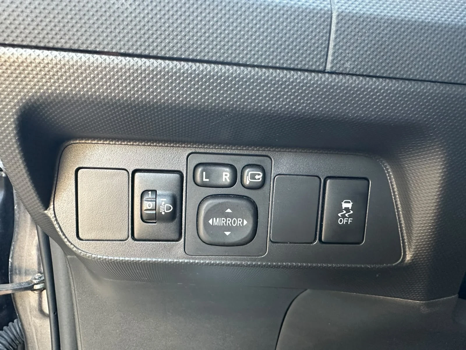 Toyota Auris 1.6i Facelift/Климатроник/Навигация, снимка 12 - Автомобили и джипове - 55728062