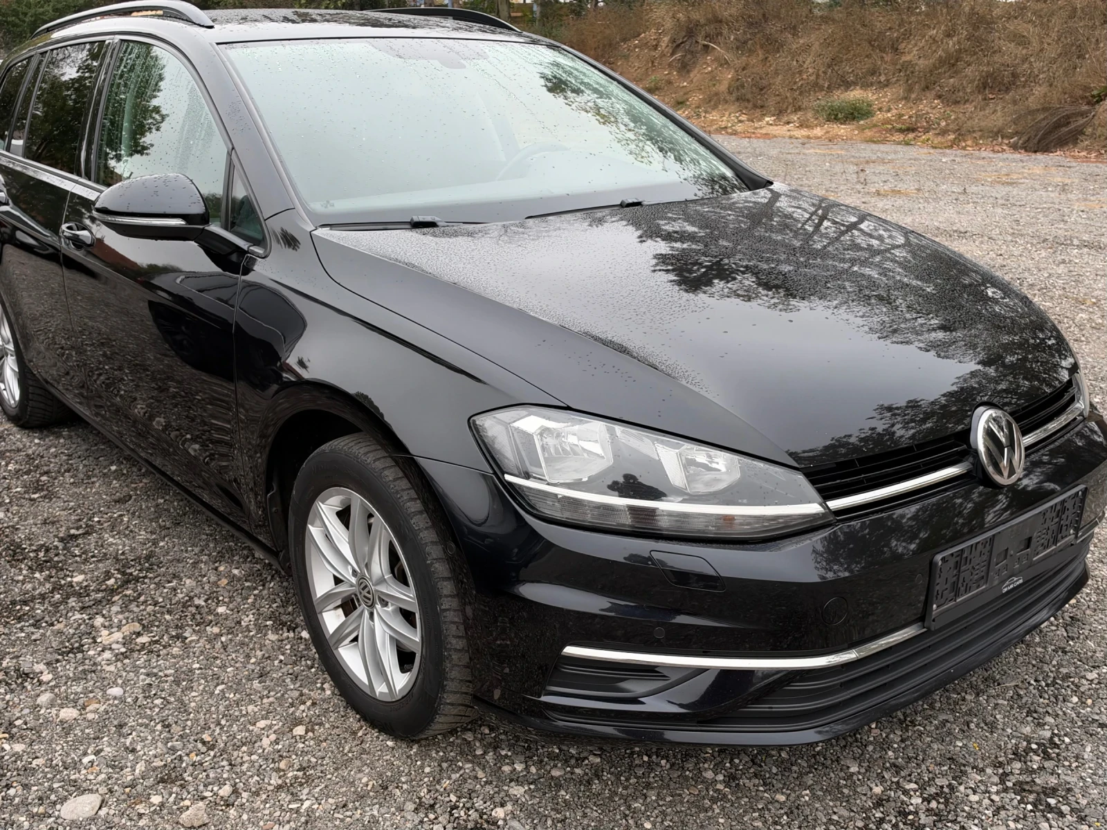 VW Golf 1.6TDI DSG, снимка 2 - Автомобили и джипове - 56642170