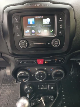 Jeep Renegade Limited, снимка 15