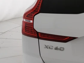 Volvo XC60 2.0 B4 (197 Hp) Mild Hybrid AWD Automatic, снимка 12