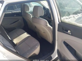 Hyundai Tucson 2l Se, снимка 8 - Автомобили и джипове - 53625434