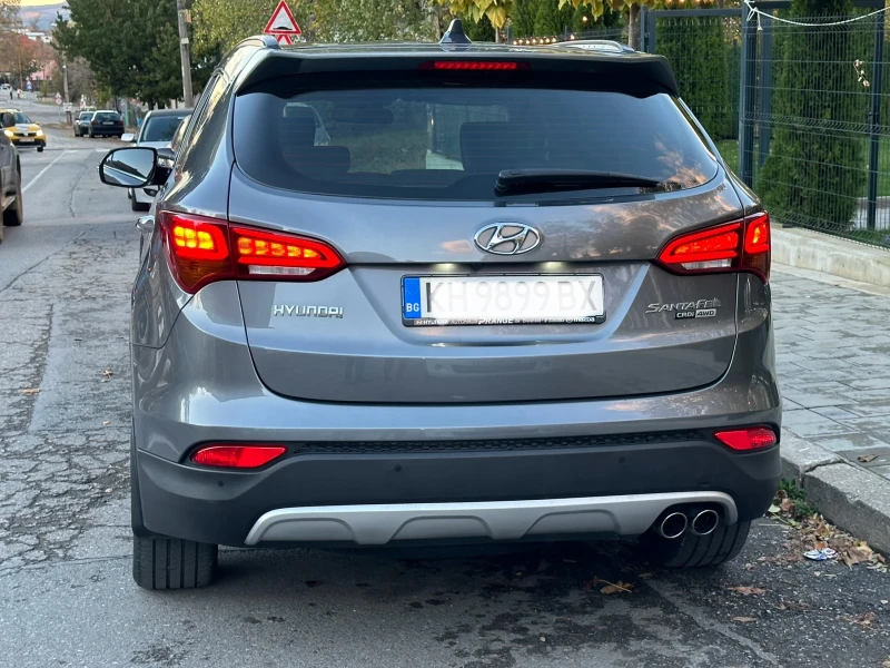 Hyundai Santa fe 2.2 CRDI, 4WD, 7 места, 197к.с, 110000км, снимка 3 - Автомобили и джипове - 47722108