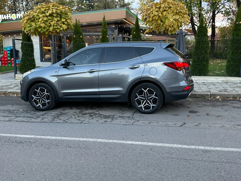 Hyundai Santa fe 2.2 CRDI, 4WD, 7 места, 197к.с, 110000км, снимка 2 - Автомобили и джипове - 47722108