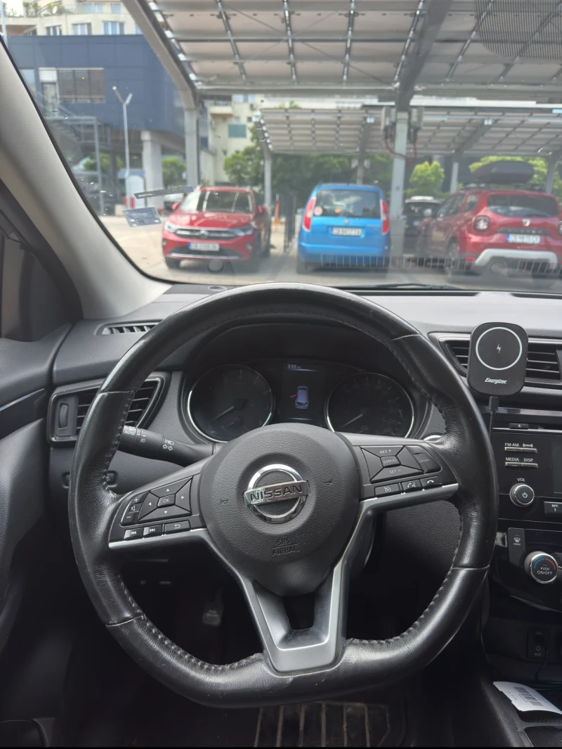 Nissan Qashqai, снимка 8 - Автомобили и джипове - 52861854