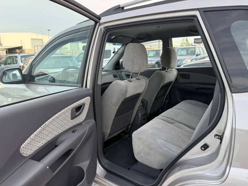 Hyundai Tucson 2.0 dizel 115 kc Aftomat Germania, снимка 10 - Автомобили и джипове - 53294040