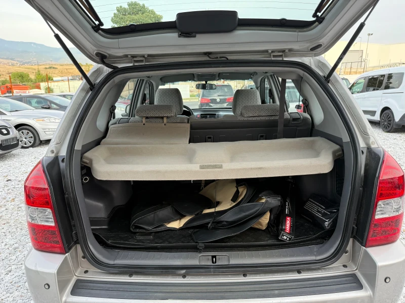 Hyundai Tucson 2.0 dizel 115 kc Aftomat Germania, снимка 14 - Автомобили и джипове - 53294040