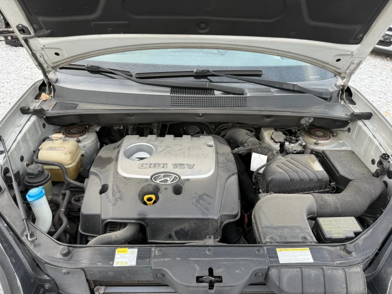 Hyundai Tucson 2.0 dizel 115 kc Aftomat Germania, снимка 16 - Автомобили и джипове - 53294040