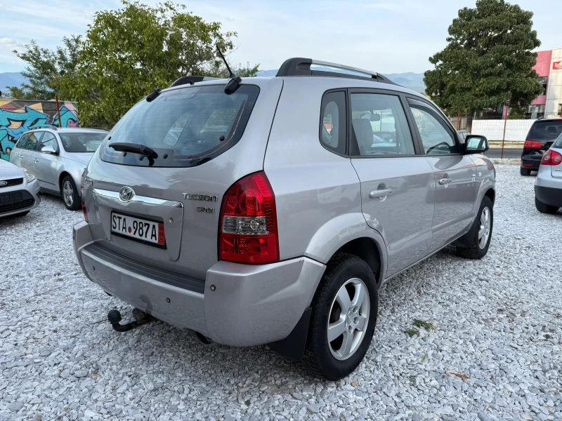 Hyundai Tucson 2.0 dizel 115 kc Aftomat Germania, снимка 3 - Автомобили и джипове - 53294040