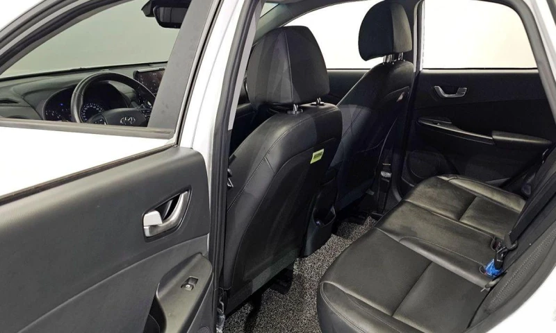 Hyundai Kona Gasoline 1.6 Turbo 2WD Smart, снимка 11 - Автомобили и джипове - 52112906