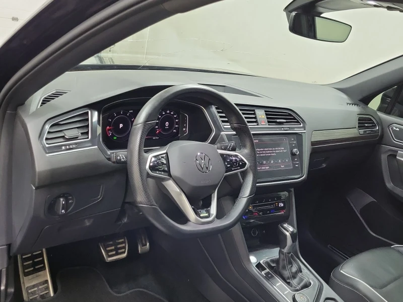 VW Tiguan Highline R-line* Обдух* Пано* Подгрев, снимка 6 - Автомобили и джипове - 52317887