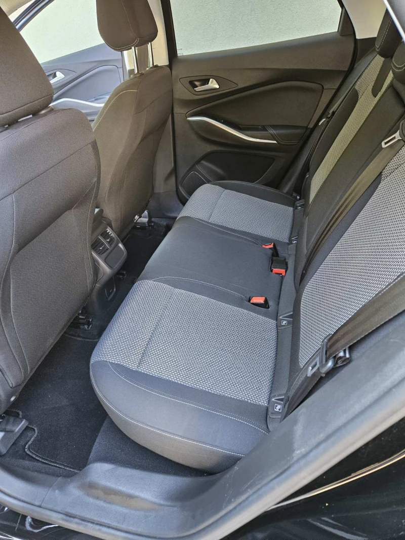 Opel Grandland X 1.5D Automatic 2023 Business Edition, снимка 9 - Автомобили и джипове - 52523349