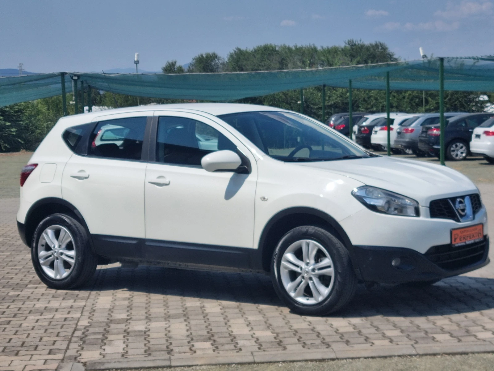 Nissan Qashqai 1.5dci110k.c. - изображение 6