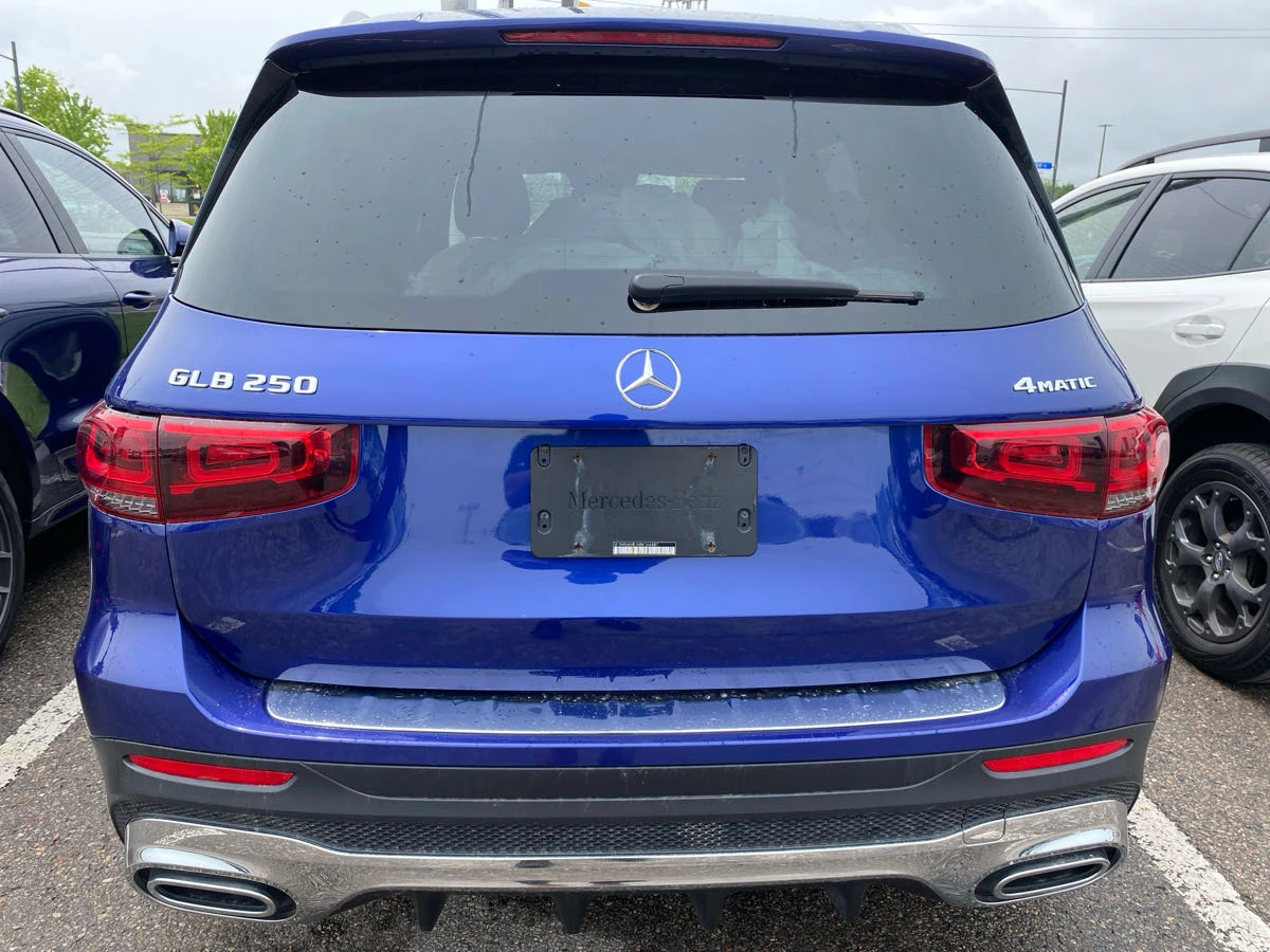 Mercedes-Benz GLB 250 * CARFAX * АВТОКРЕДИТ * ЦЕНА ДО БГ! 7местна! - изображение 4