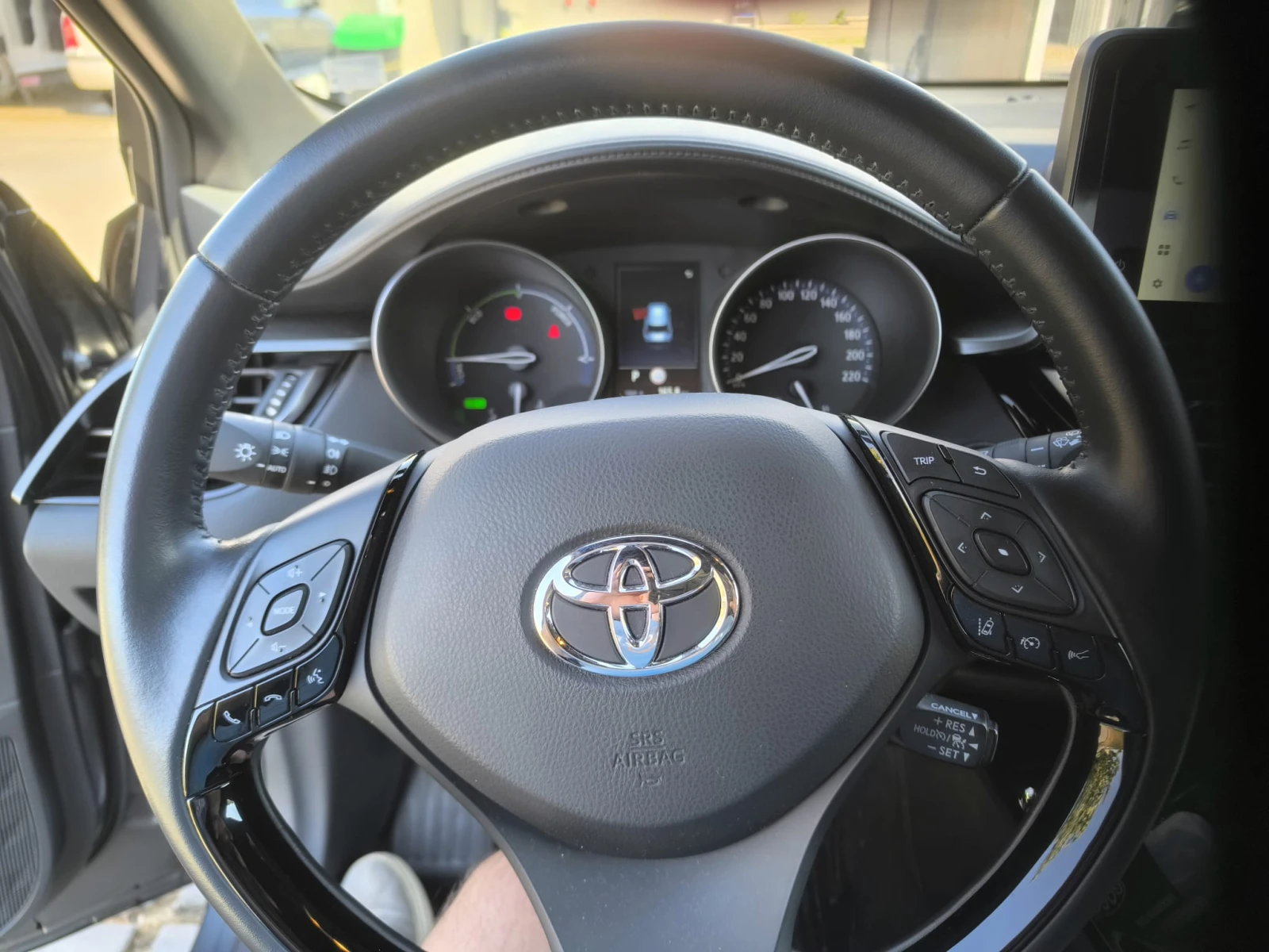 Toyota C-HR  - изображение 10