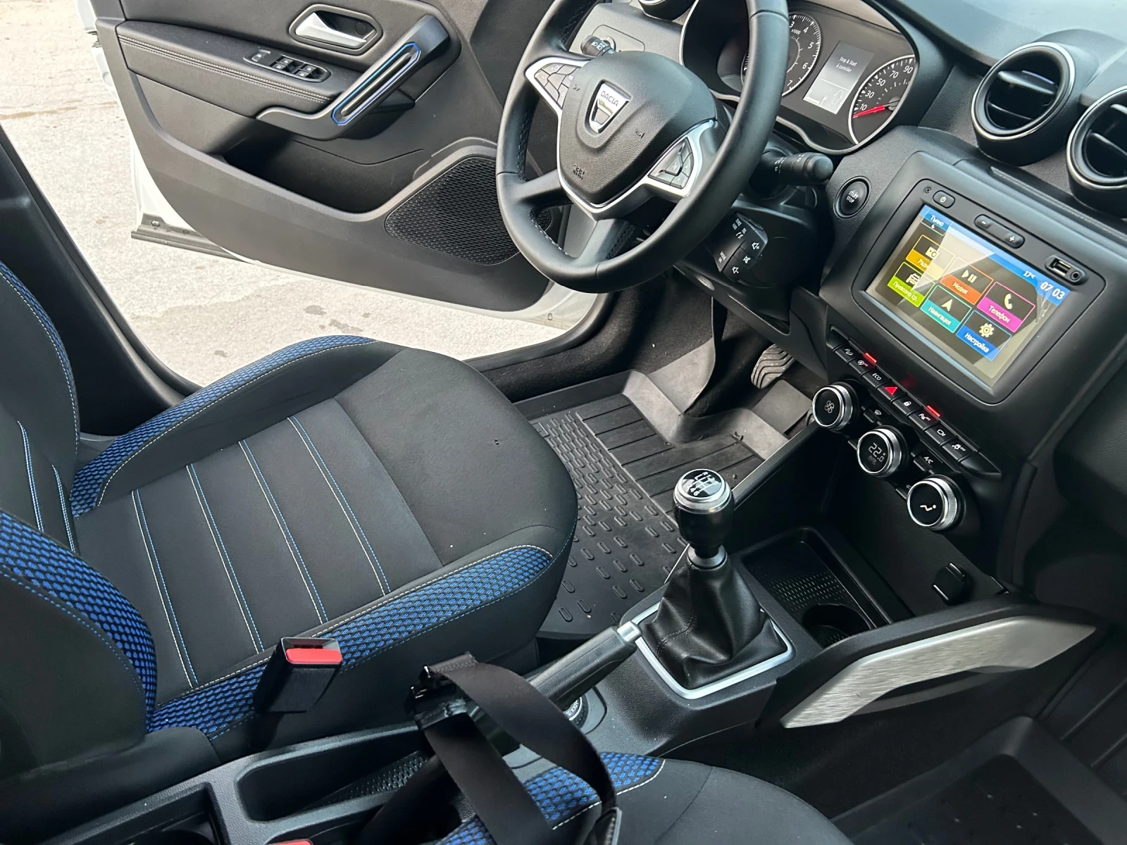 Dacia Duster Dacia Duster-1.333TCe4x4kameri360-Unikat-34368km. | Mobile.bg � ����������� 10