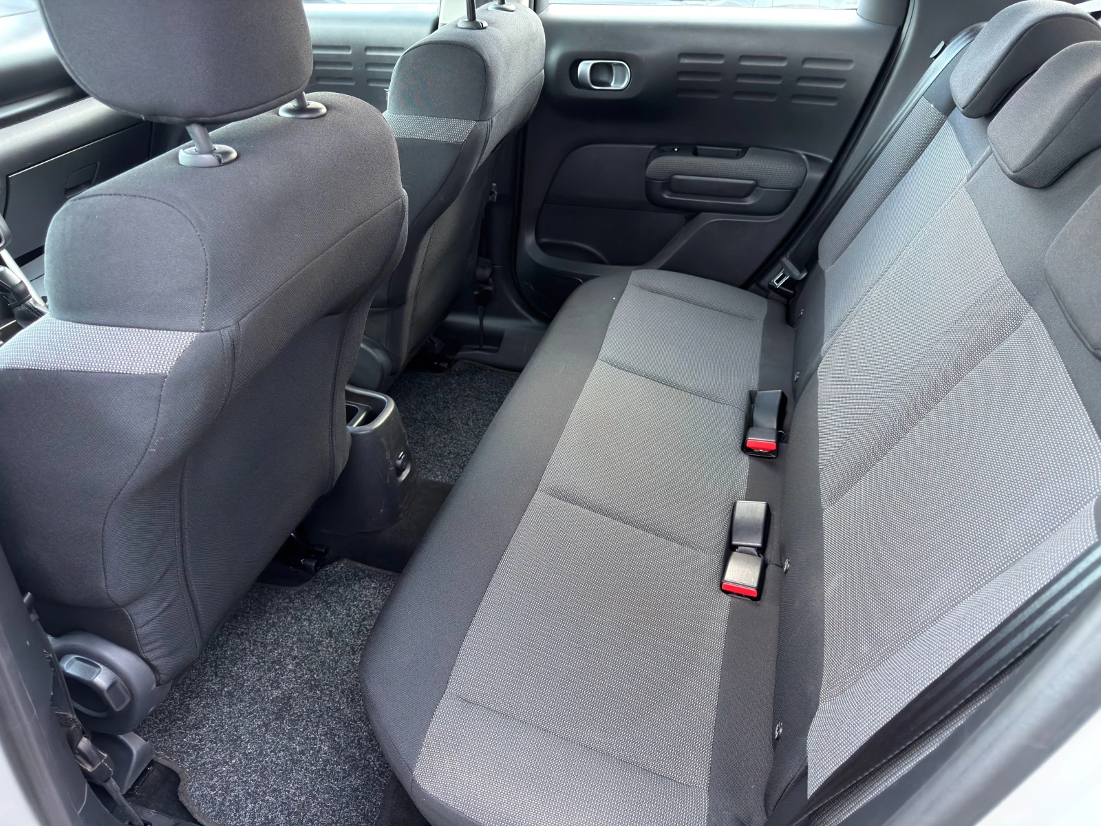 Citroen C3 Aircross 1.2i SHINE - изображение 7