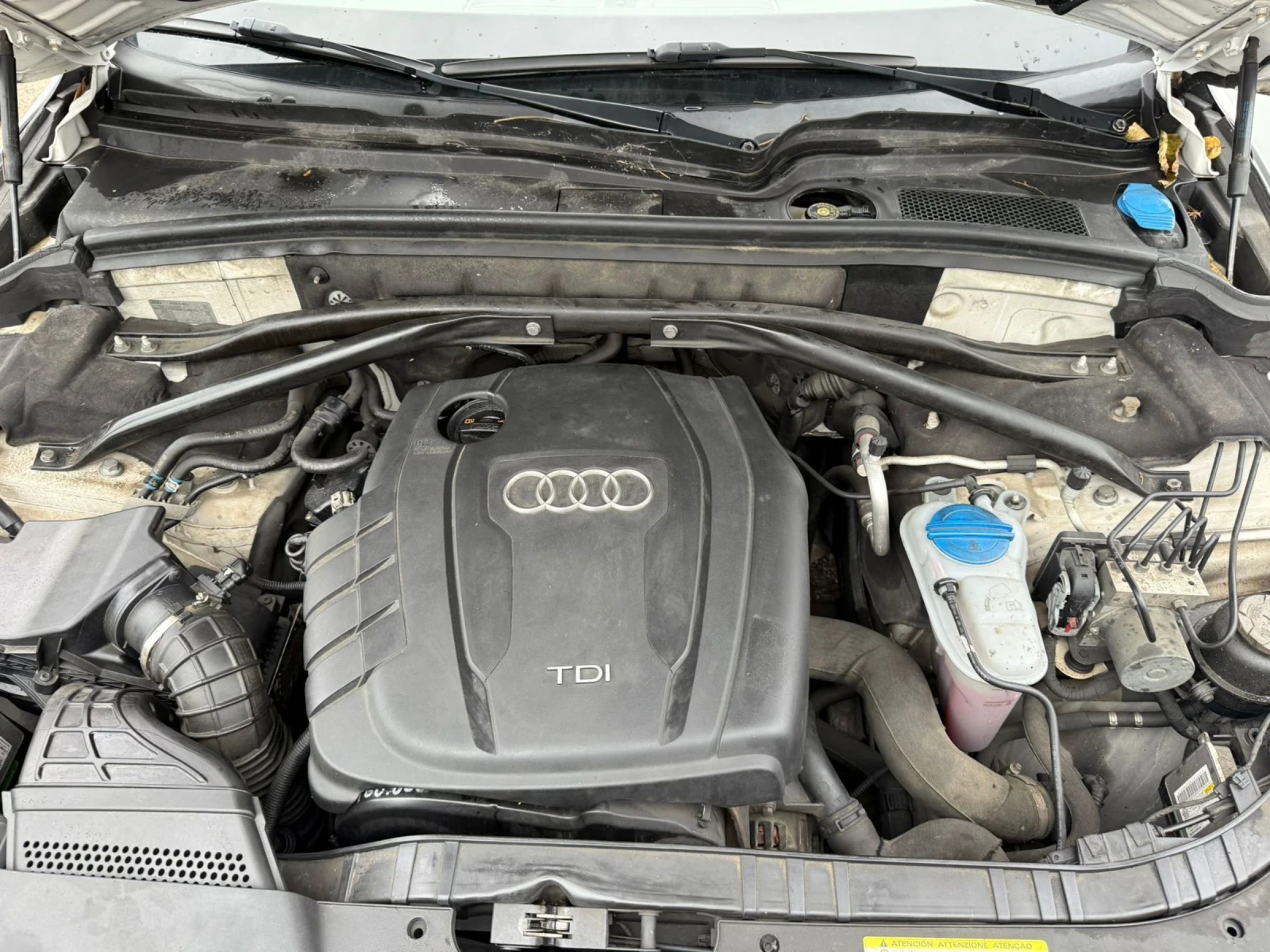 Audi Q5 2.0TDI quattro 170kc., снимка 12 - Автомобили и джипове - 54341757