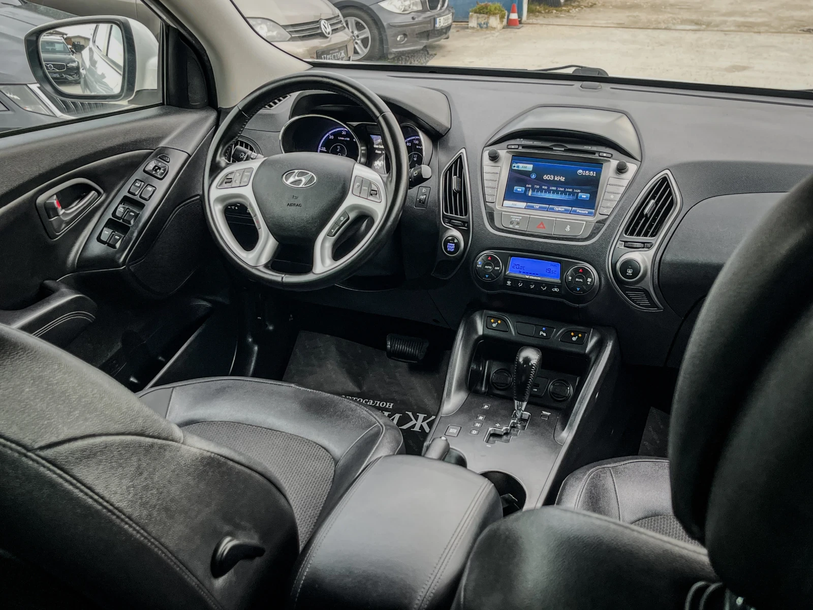 Hyundai IX35 2.0CRDI - XPOSSIBLE - 4X4, снимка 9 - Автомобили и джипове - 54389358