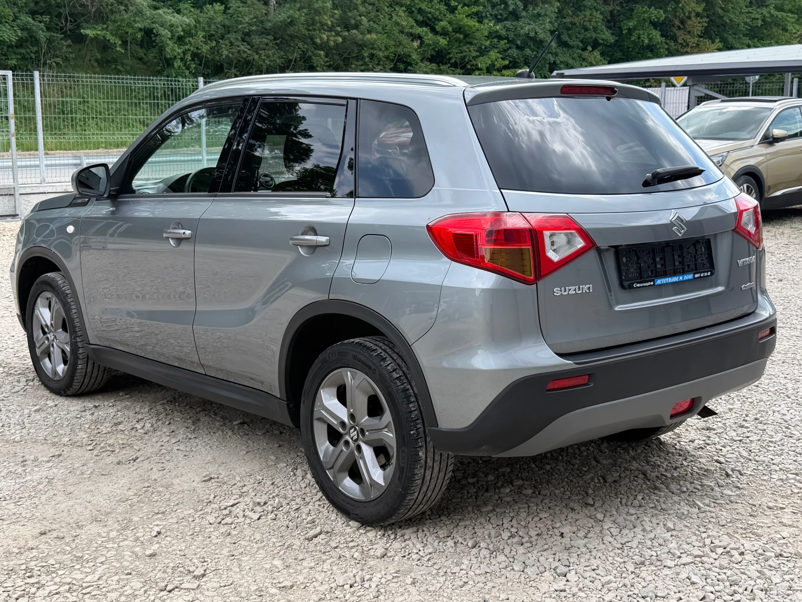 Suzuki Vitara 1.6BENZIN* AllGrip* FULL* 4x4* EVRO6, снимка 7 - Автомобили и джипове - 54576707