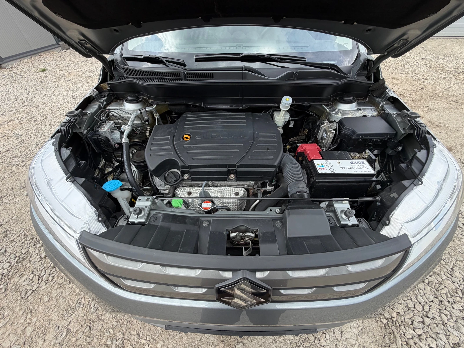 Suzuki Vitara 1.6BENZIN* AllGrip* FULL* 4x4* EVRO6, снимка 14 - Автомобили и джипове - 54576707