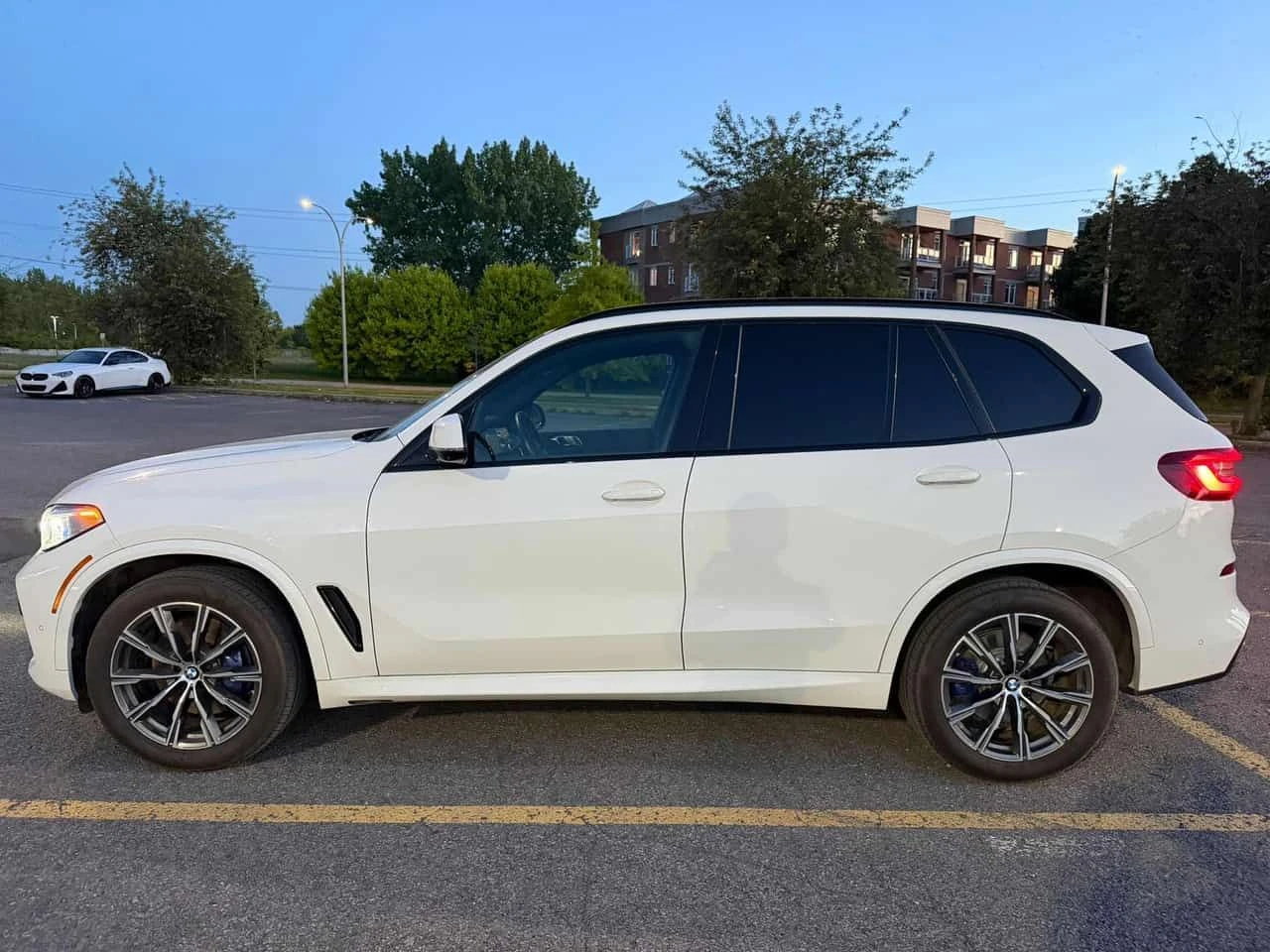 BMW X5 | xDrive40i | ЛАЗЕРИ | ОБДУХВАНЕ | HARMAN KARDON |, снимка 2 - Автомобили и джипове - 54783720