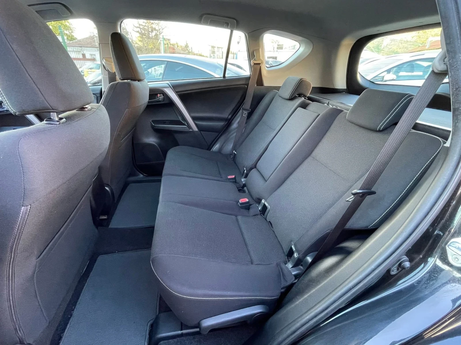 Toyota Rav4 2.0i* AWD* 150H.P., снимка 11 - Автомобили и джипове - 54813416