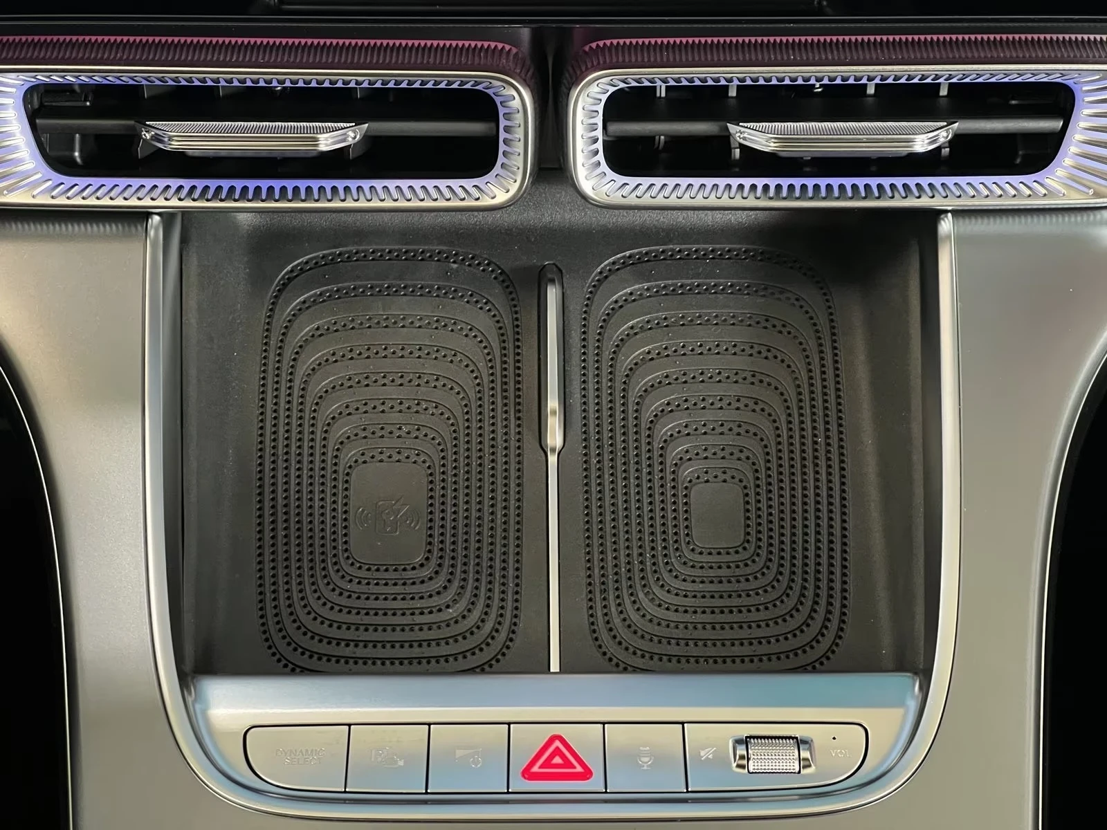 Mercedes-Benz GLC 400 EQ 4M SKY-CONTROL 360-CAM DISTRONIC SUPERSCREEN, снимка 11 - Автомобили и джипове - 55061102