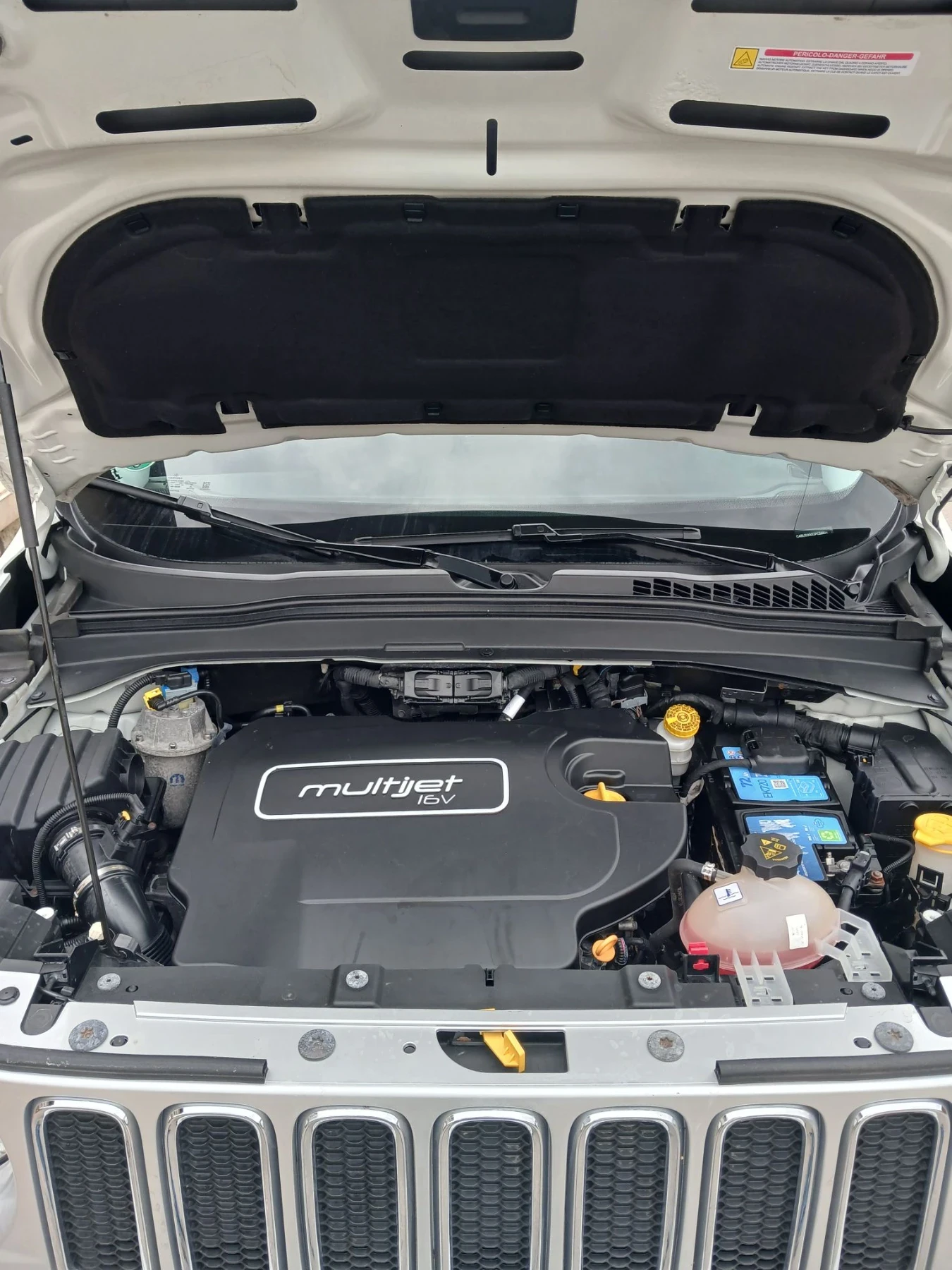 Jeep Renegade Limited, снимка 9 - Автомобили и джипове - 56234589