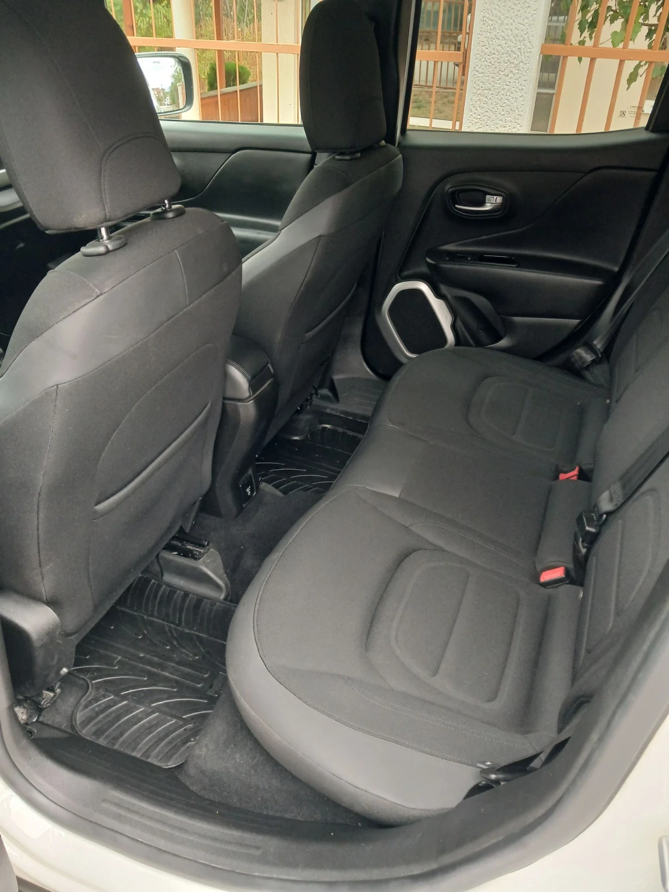 Jeep Renegade Limited, снимка 16 - Автомобили и джипове - 56234589
