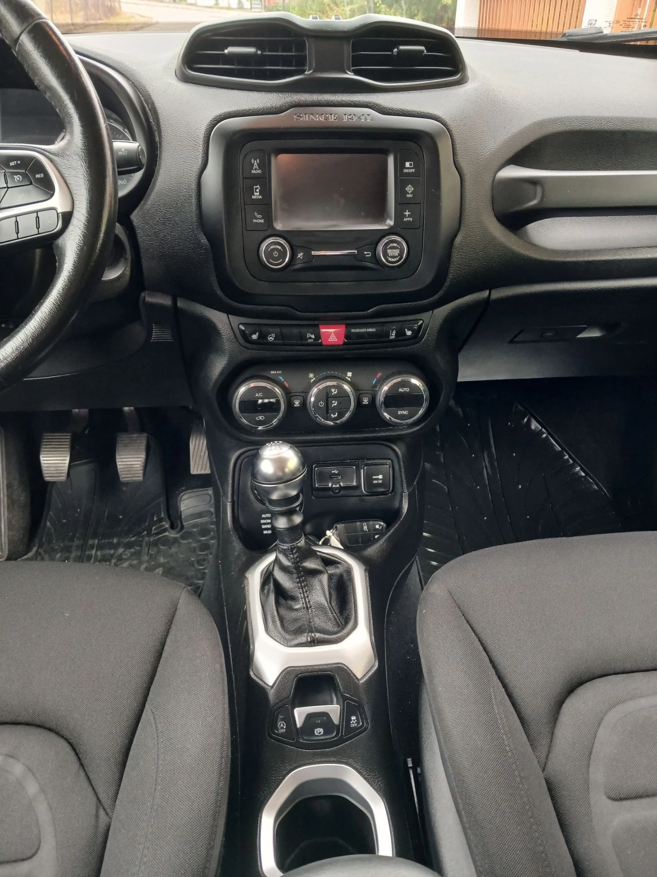 Jeep Renegade Limited, снимка 14 - Автомобили и джипове - 56234589