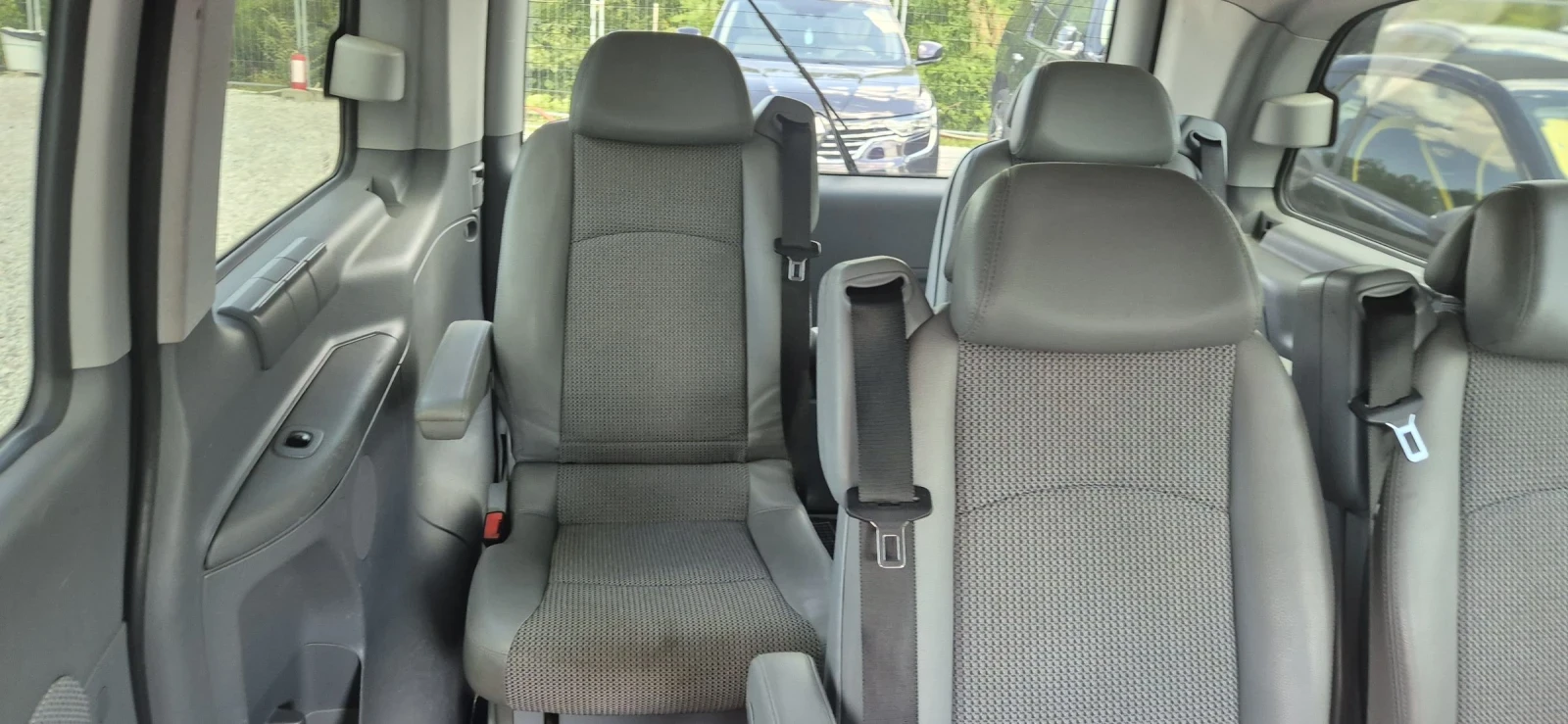 Mercedes-Benz Viano 2.2-110кс.4Х4 . - изображение 10
