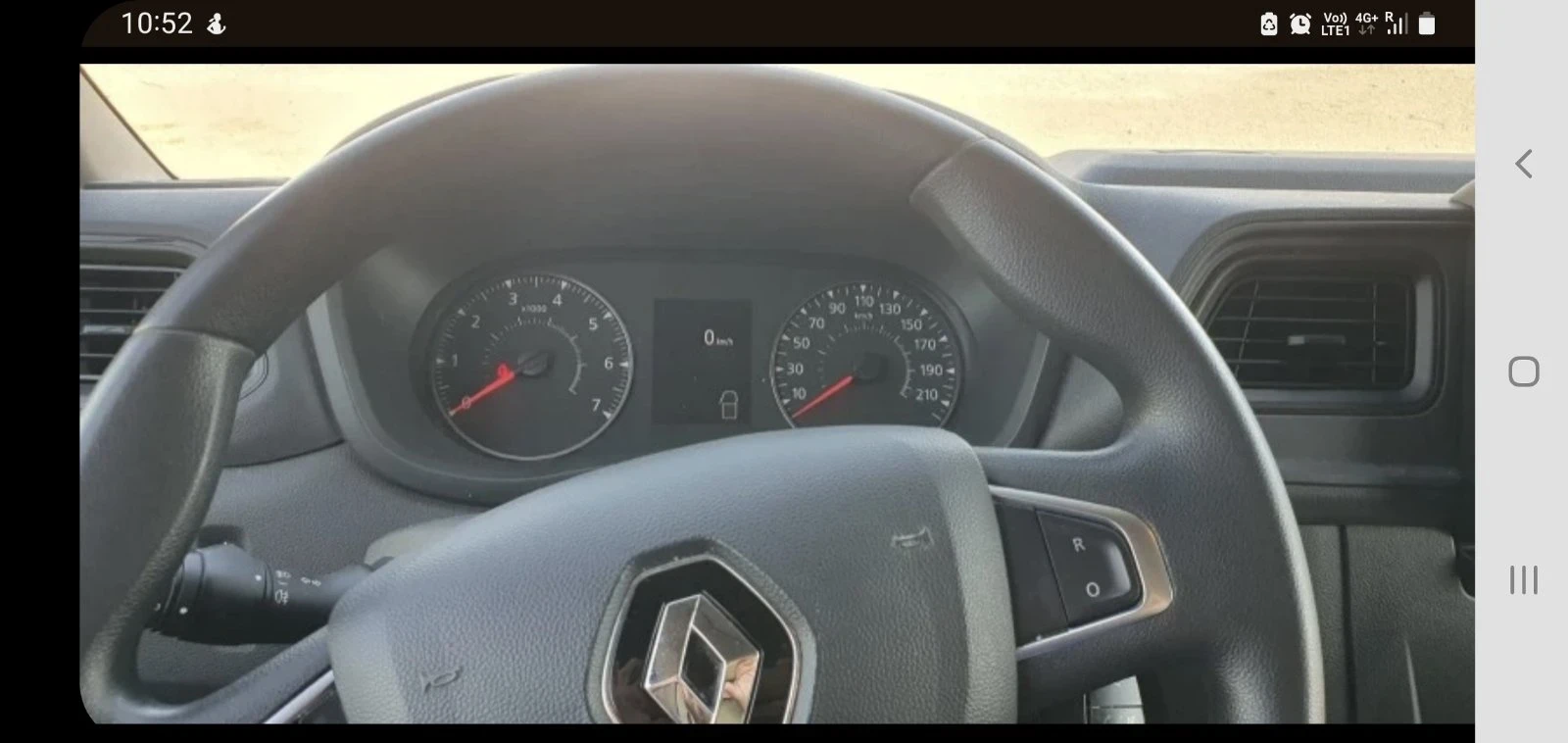 Renault Master Хладилен , снимка 9 - Бусове и автобуси - 54229506